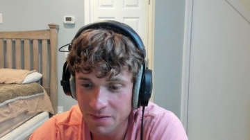 Augustwestlake  24-07-2021 video schoolgirl